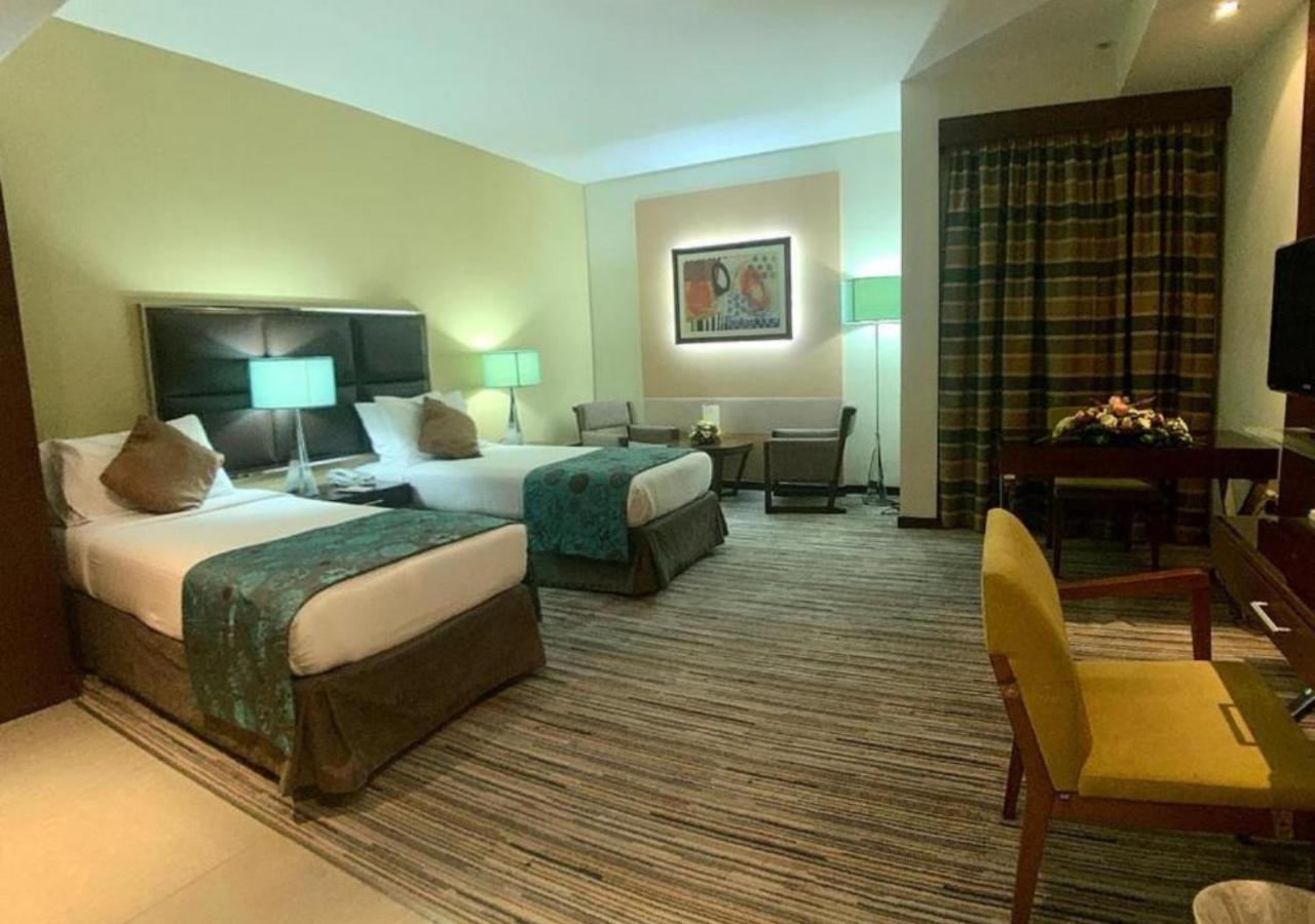 Phoenix Plaza Hotel Apartments Abu Dhabi Exterior photo